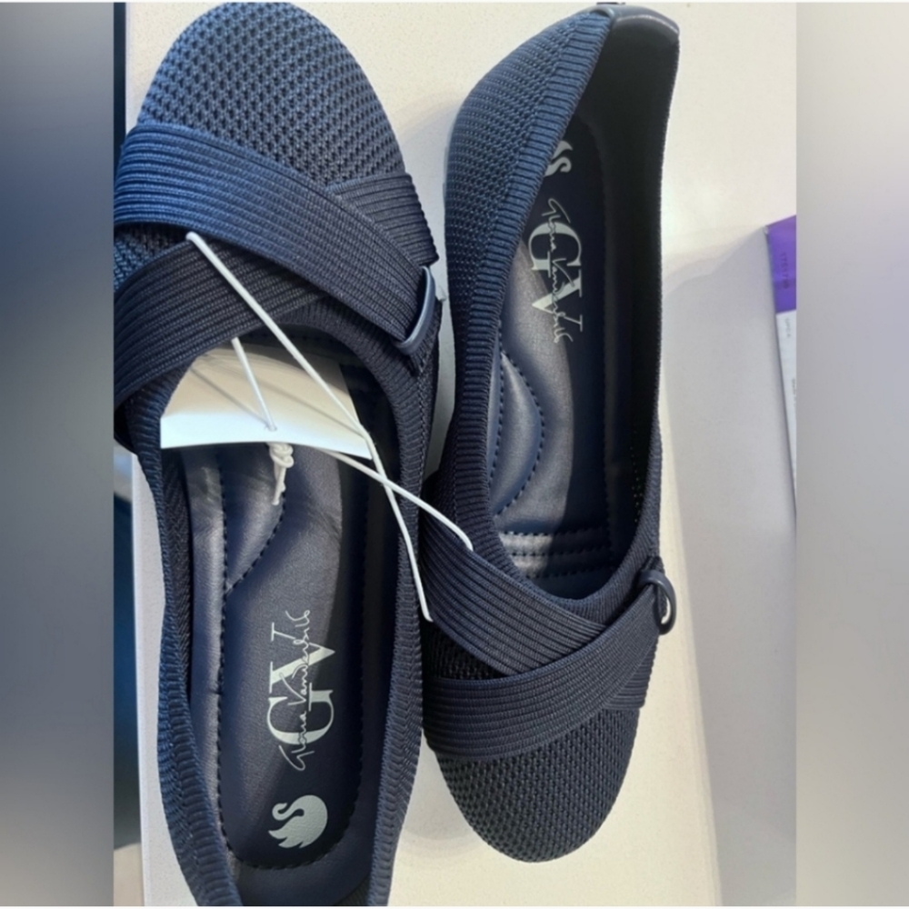 Gloria Vanderbilt DEBBIE Ladies' Flat Navy Blue NEW IN BOX